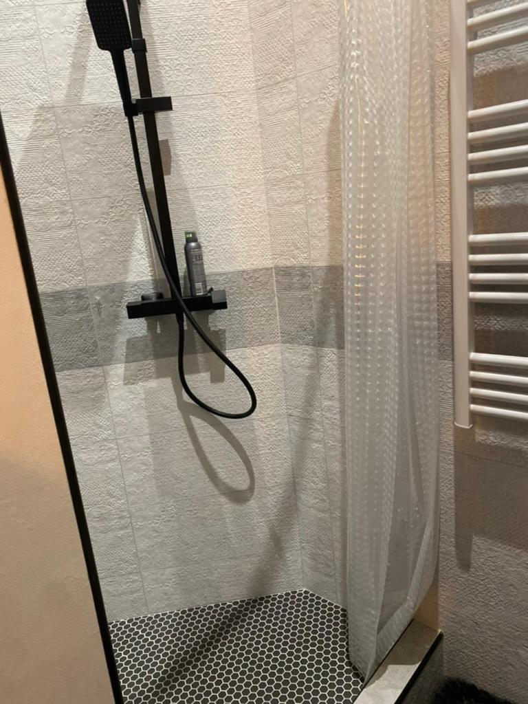 גוז'אן-מסטרה Chalet Atypique Vue Piscine Chauffee מראה חיצוני תמונה